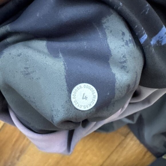 Lululemon Women's Take the Moment Tight 25" Lululemon Robert Geller Size 4 - Picture 4 of 5